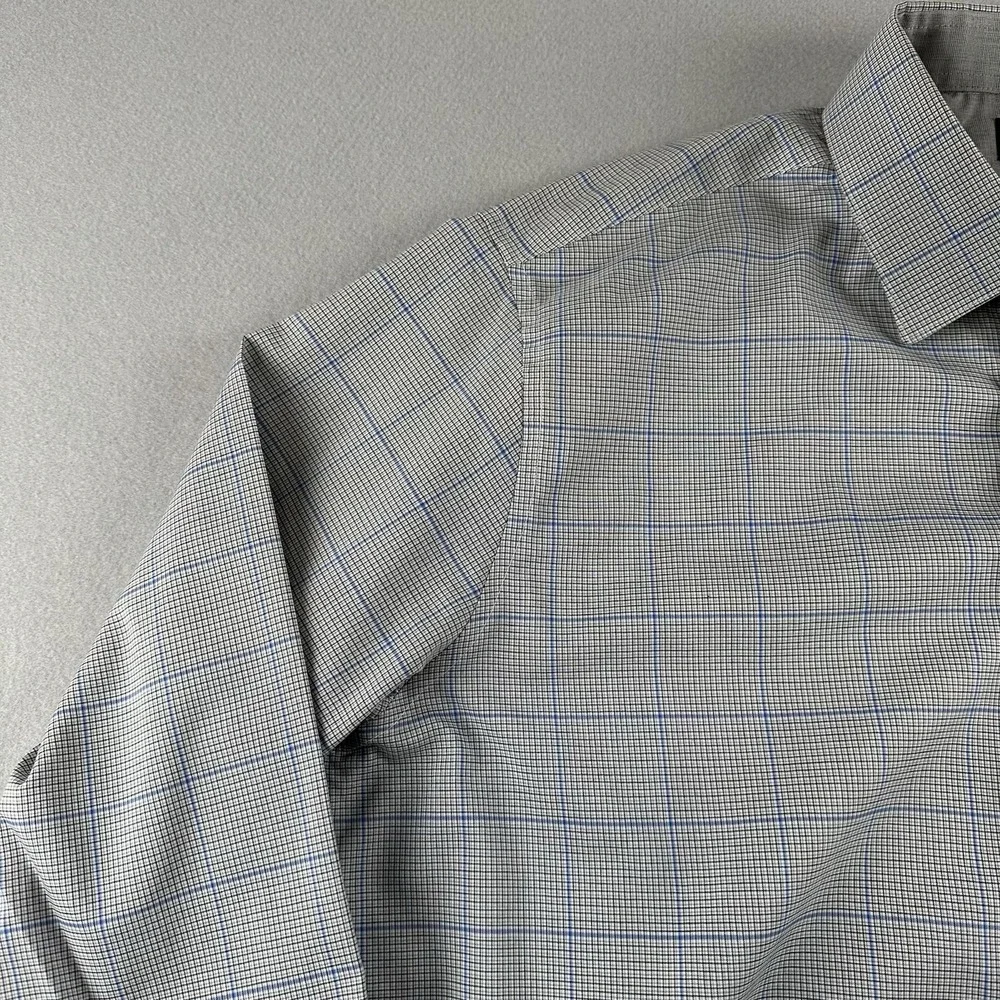 Calvin Klein Men's Gray Slim Fit NonIron Size XL (17-36/37) Dress Shirt